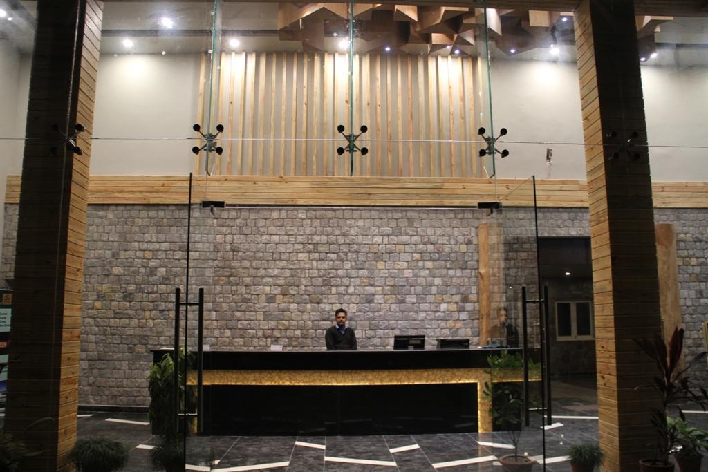 Corbett Suman Grand Hotel Corbett National Park Eksteriør billede